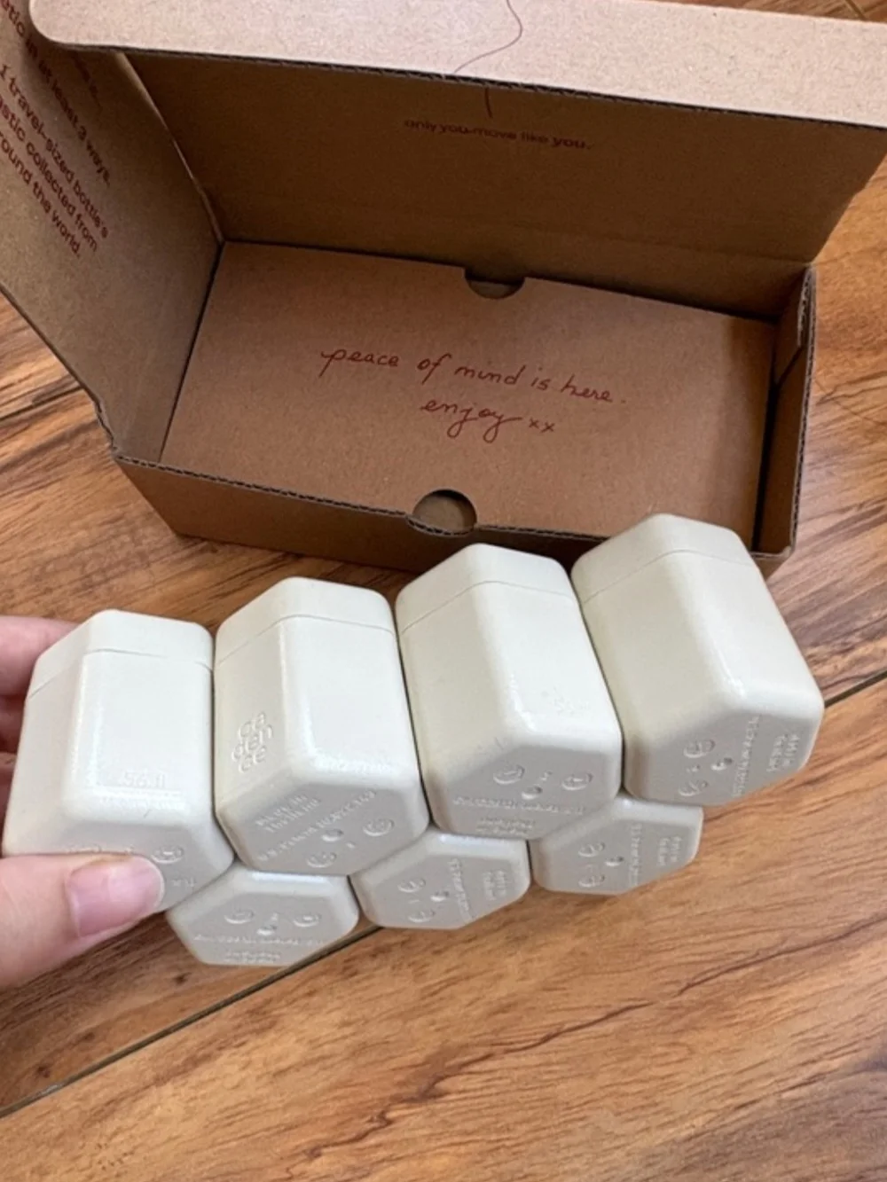 BRAND NEW Cadence magnetic travel storage capsules - 7 day weekly set